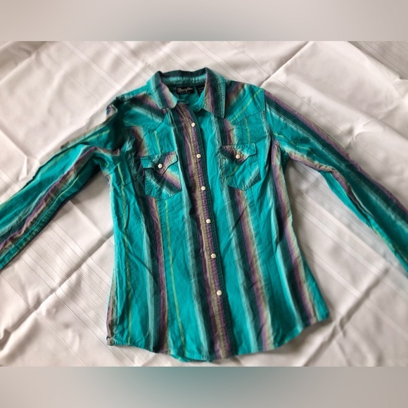 Wrangler Blue and Purple Pearl Snap Western Shirt - Picture 3 of 12